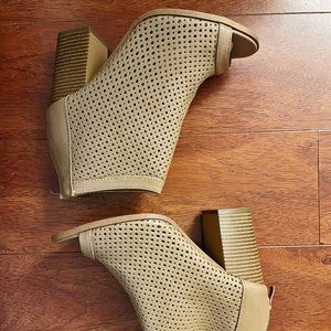 Reneeze Beige Perforated Ankle Boots